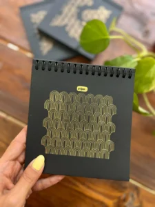 دفتر مشکی کلیپس سایز 14*14